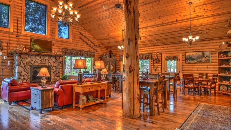 Traveled #38 | The River Retreat Lodge with John and Liz Douville