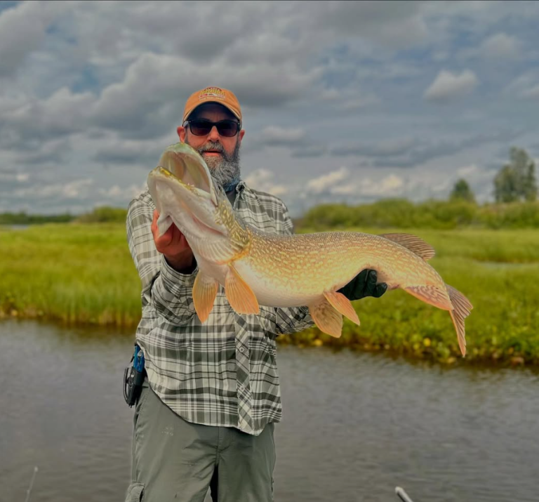 Traveled #41 | Fly Tying Travel with Dave Allison at the East Idaho Fly Tying Expo